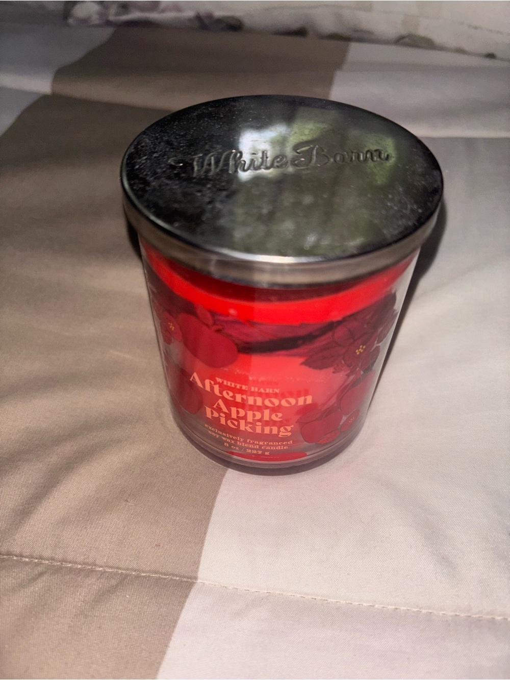 White Barn Afternoon Apple Picking Candle - Red